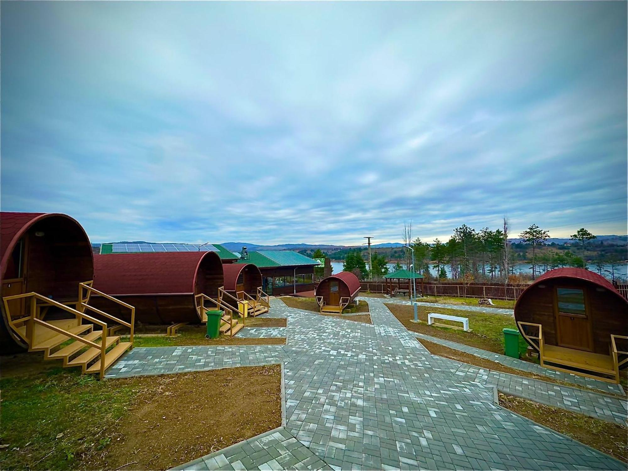 Eco Camp Lake Mladost Veles Bagian luar foto
